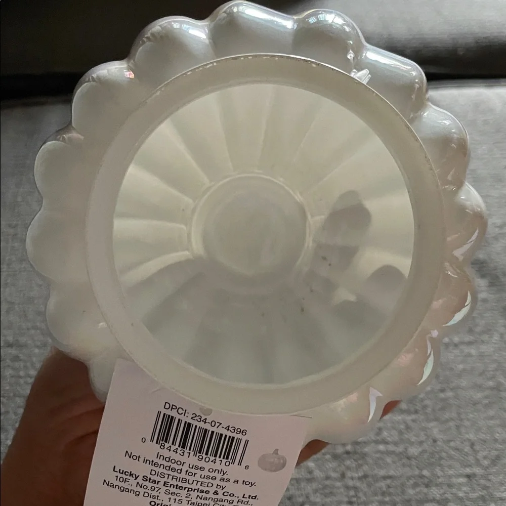 Target Round Glass Iridescent White Pumpkin Figur Bullseye Playground Halloween